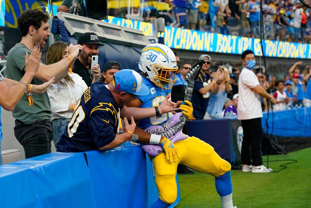 @Chargers (5-4, -6) over Steelers (5-3-1), 19-16